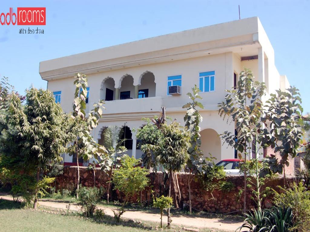 Adb Rooms Amer Resort Ranthambore Exterior foto